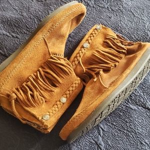 Minnetonka Mocassin Boot